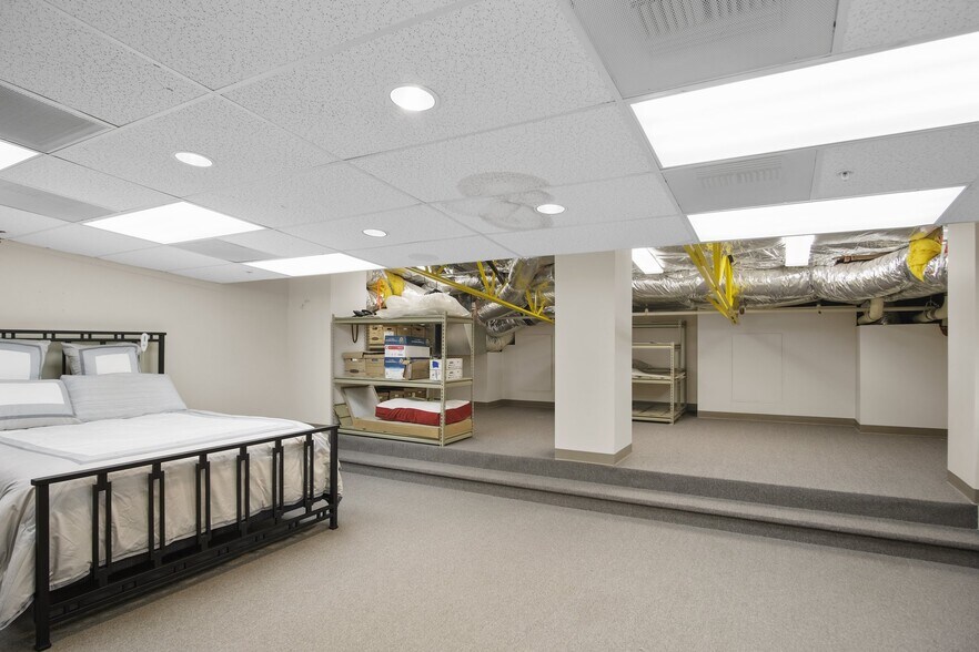 More Photos Of 9020 Brentwood Blvd, Brentwood Flex For Sale