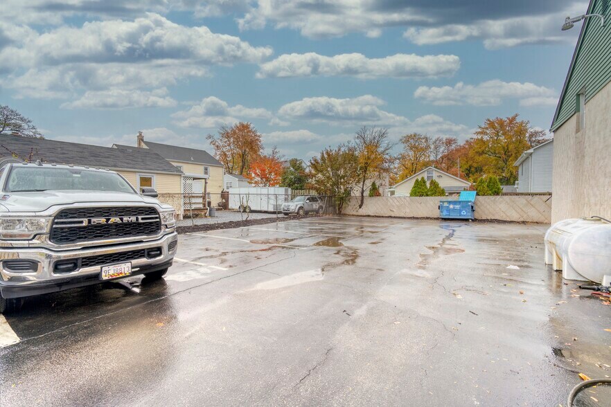 More Photos Of 192 Mayo Rd, Edgewater Light Manufacturing For Sale