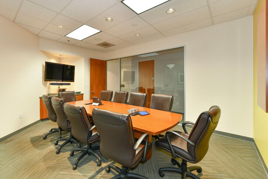 More Photos Of 899 Adams St, Saint Helena Office For Lease