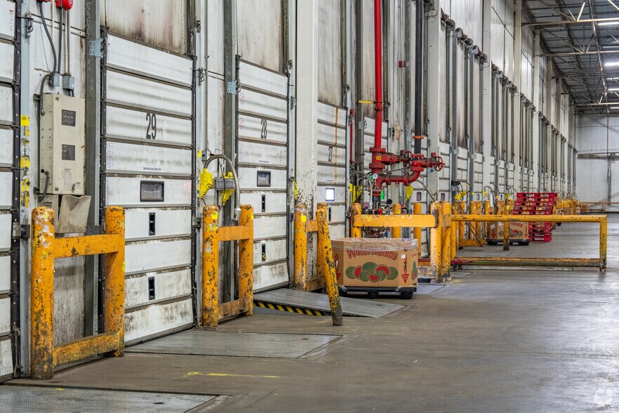 More Photos Of 2929 Stateline Rd, Southaven Refrigeration Cold Storage For Sale