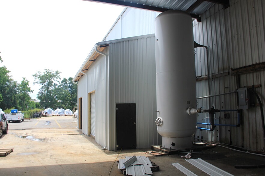 More Photos Of 5890 I 10 Industrial Pkwy W, Theodore Manufacturing For Sale