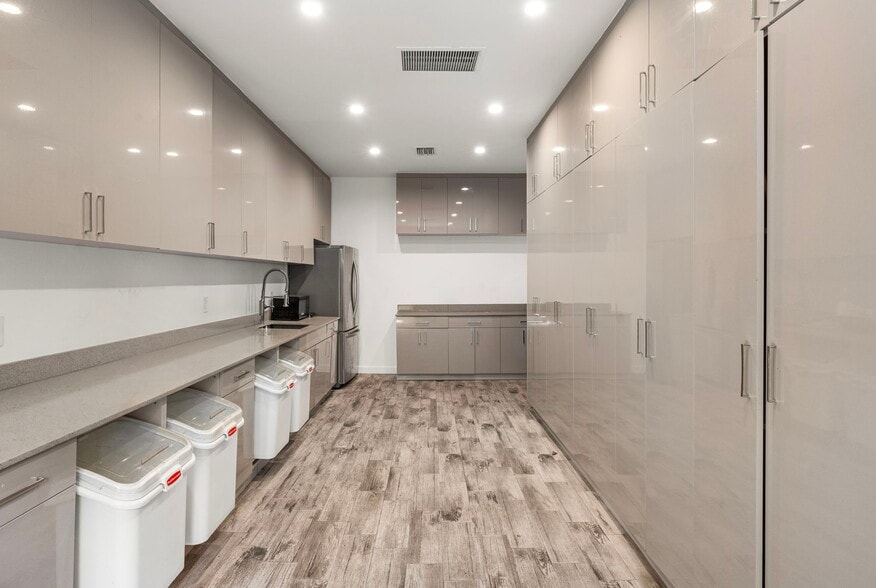 More Photos Of 2625 SW 148th Ave, Davie Horse Stables For Sale