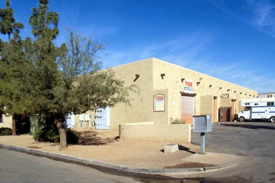 More Photos Of 7505-7515 N 69th Ave, Glendale Service For Lease