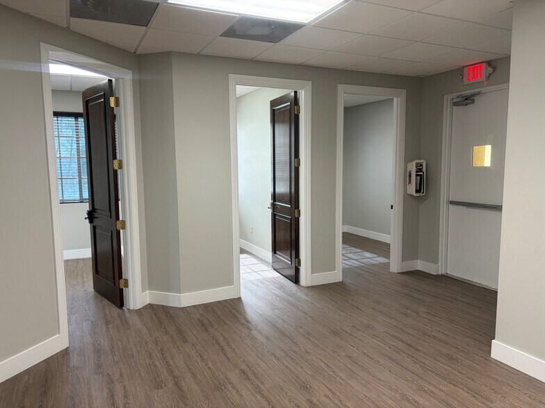 More Photos Of 12855 SW 132nd St, Miami Office For Lease