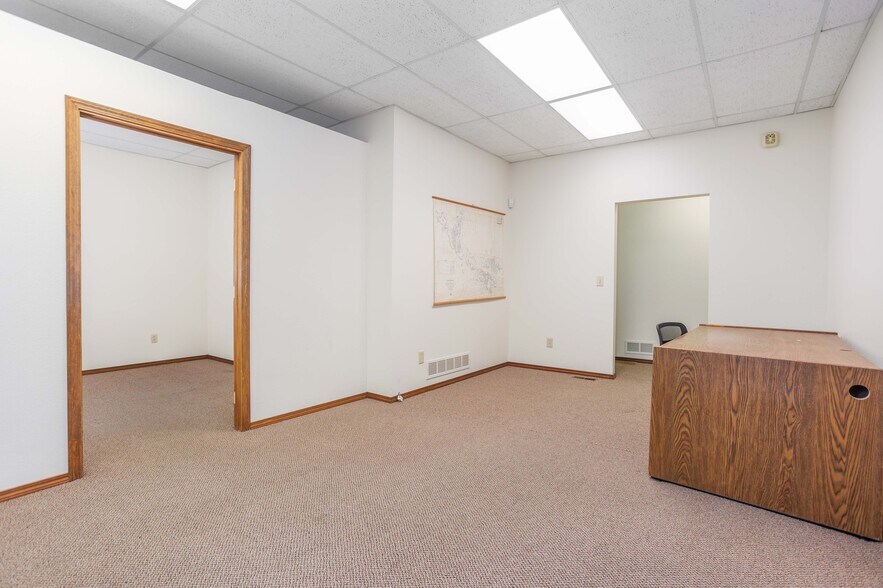 More Photos Of 100 N Fruitland St, Kennewick Office For Lease