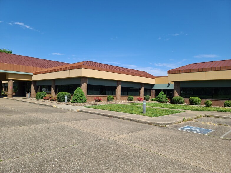 More Photos Of 4100 Covert Ave, Evansville Rehabilitation Center For Lease
