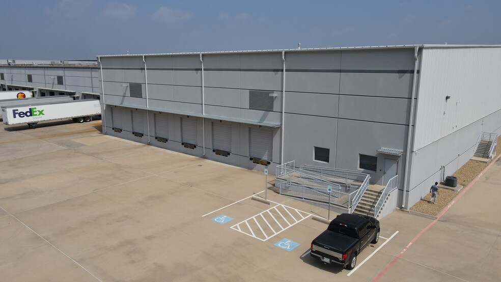 Primary Photo Of 6801 Snowden Rd, Fort Worth Warehouse For Lease