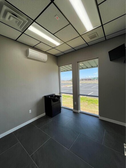 More Photos Of 5361 Williams Dr, Georgetown Coworking Space