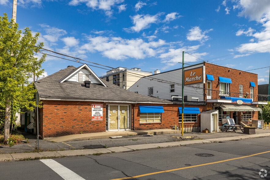 More Photos Of 50 St Bégin, Gatineau Storefront Retail Residential For Sale