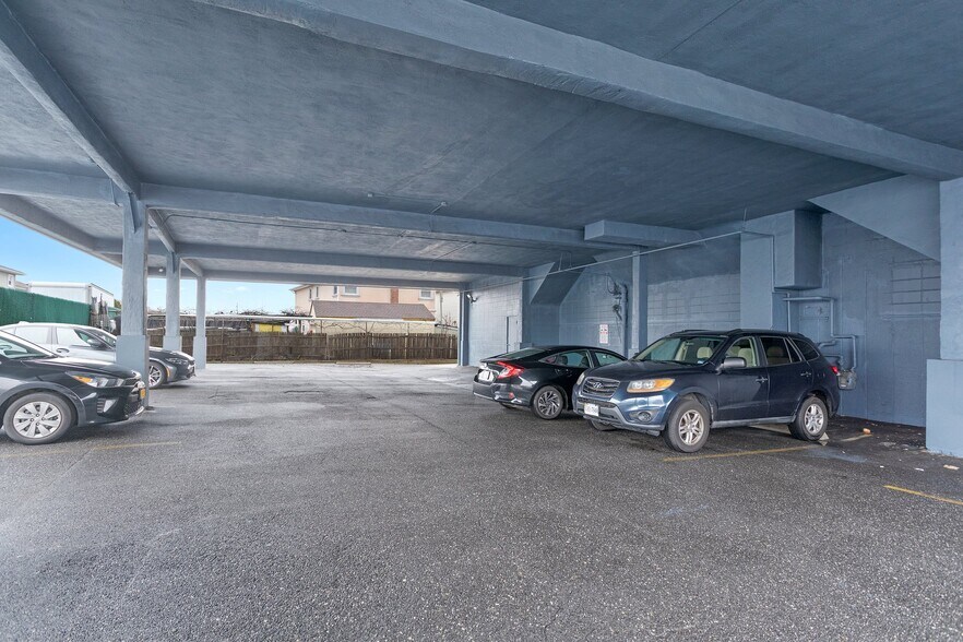 More Photos Of 1200 Hempstead Tpke, Franklin Square Medical For Sale