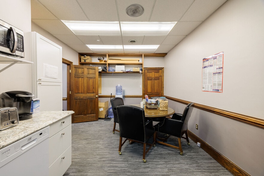 More Photos Of 16 S 2nd St, Richmond Office For Lease