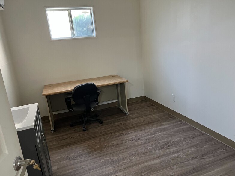 More Photos Of 1761 W Romneya Dr, Anaheim Medical For Lease