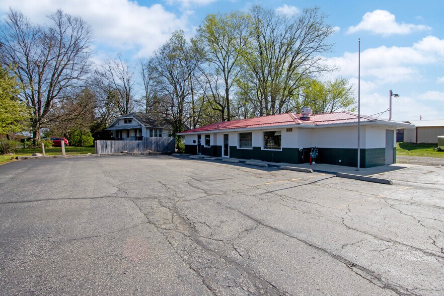 More Photos Of 1315 Cleveland Ave, Ashland General Retail For Sale