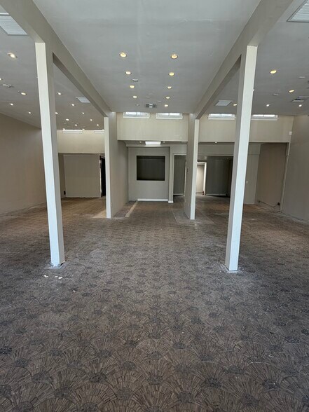 More Photos Of 8262 Melrose Ave, Los Angeles Storefront Retail Residential For Sale
