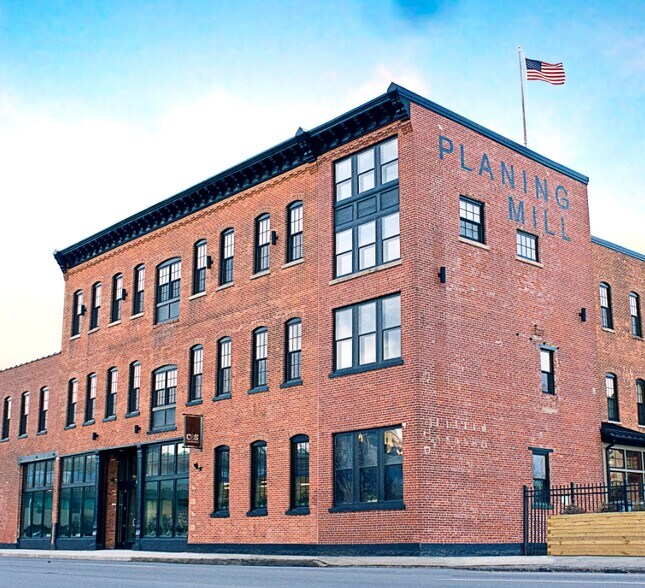 More Photos Of 141 Elm St, Buffalo Apartments For Lease