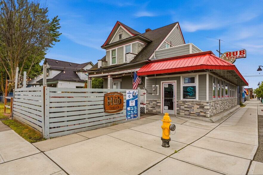 More Photos Of 2926 N Monroe St, Spokane Bar For Sale