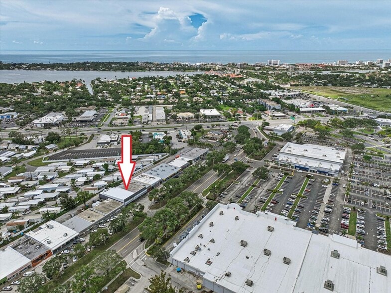 More Photos Of 2160 Gulf Gate Dr, Sarasota Storefront For Sale