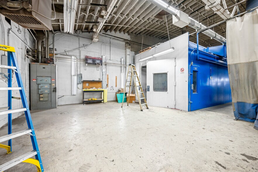 More Photos Of 1441 Central Ave, Columbus Auto Repair For Lease