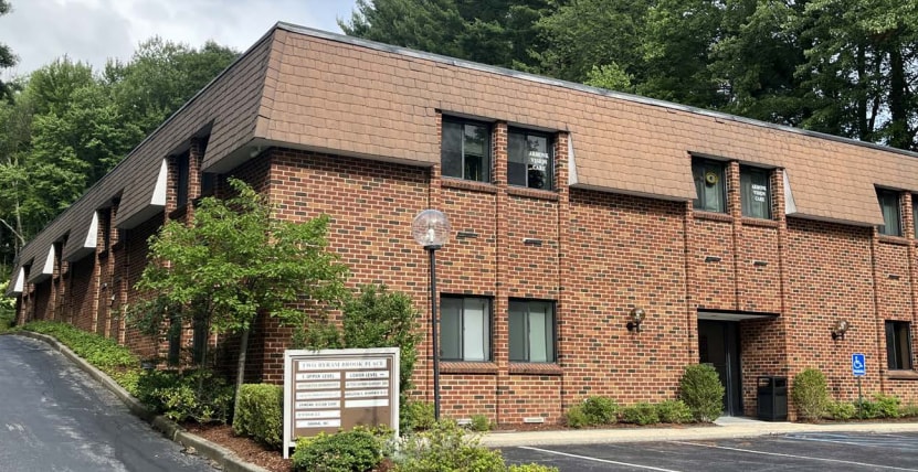 Primary Photo Of 2 Byram Brook Pl, Armonk Medical For Sale