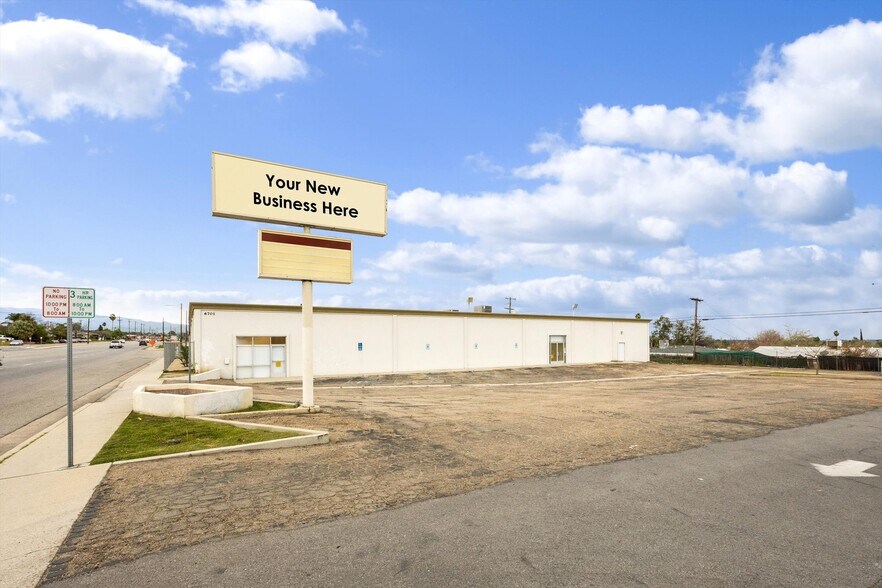 More Photos Of 6701 Niles St, Bakersfield Daycare Center For Sale