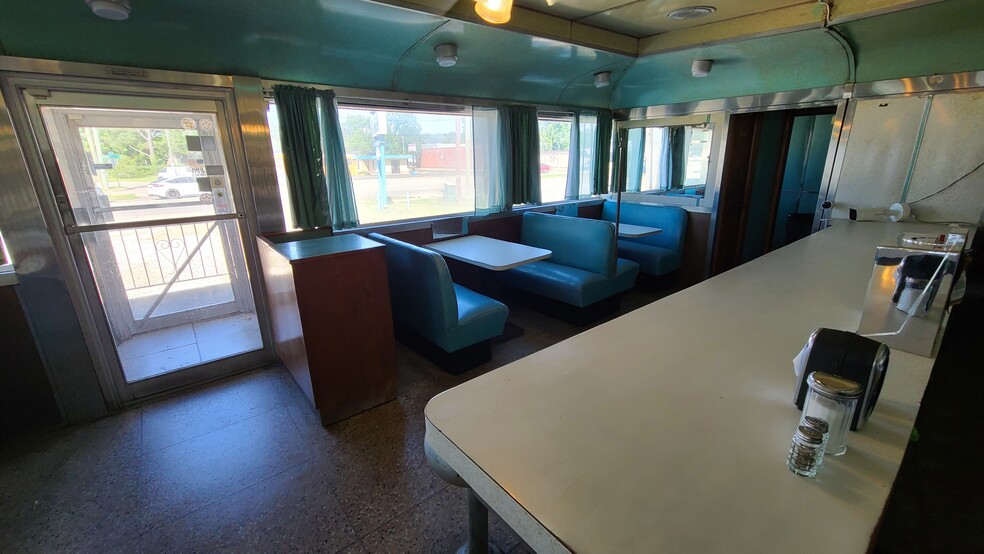 More Photos Of 9955 Warwick Blvd, Newport News Restaurant For Sale