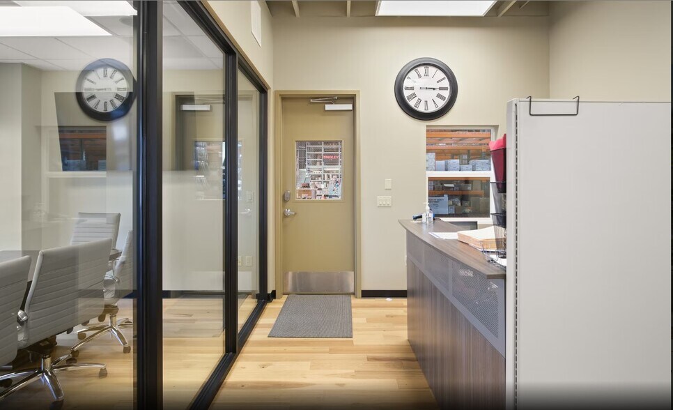 More Photos Of 3280 Liberty Square Pky, Turlock Warehouse For Lease