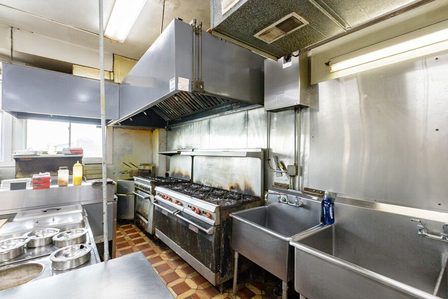 More Photos Of 134 W Lisbon St, Waynesburg Restaurant For Sale