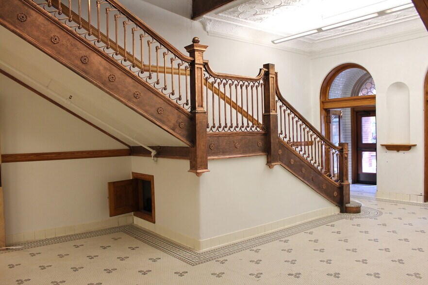 More Photos Of 1115 Acoma St, Denver Office For Lease