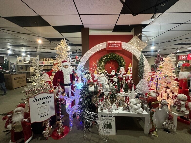 More Photos Of 2335 Union Rd, Cheektowaga Distribution For Sale