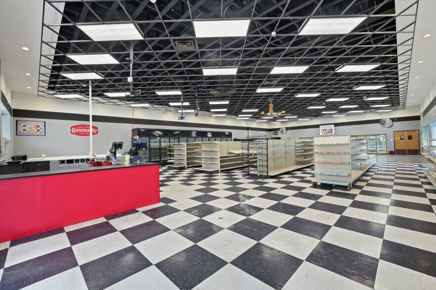 More Photos Of 1505 N 15th St, Waco Supermarket For Lease