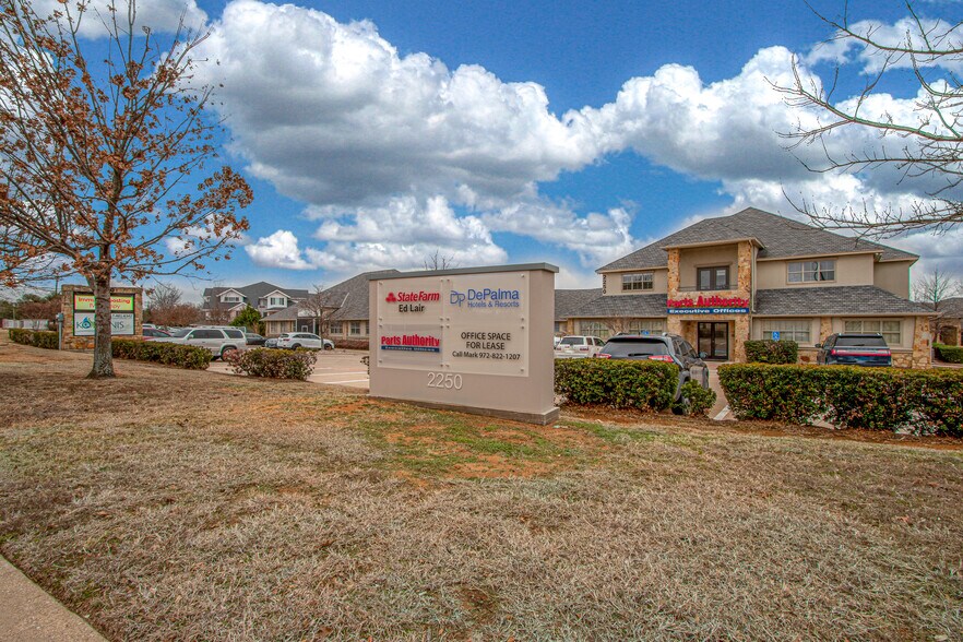 More Photos Of 2250 Pool Rd, Grapevine Office Residential For Sale