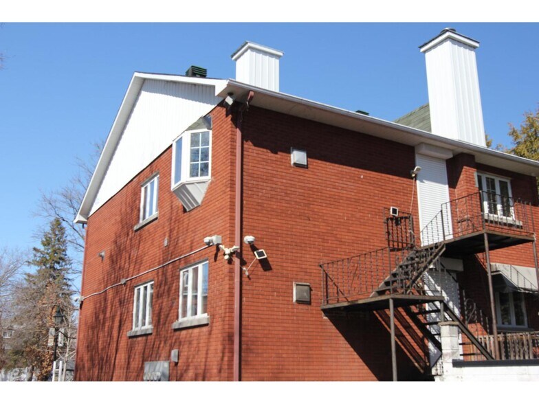 More Photos Of 40 Rue Principale, Gatineau Office For Sale