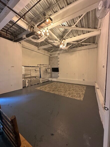 More Photos Of 180 W 9th St, Brooklyn Apartments For Lease