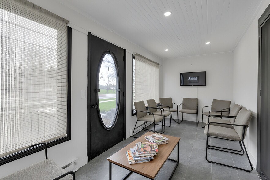 More Photos Of 9060 Main St, Clarence Storefront Retail Residential For Sale