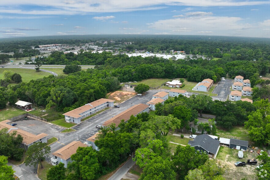 More Photos Of 1665 Dogwood Pl, Pensacola Apartments For Sale