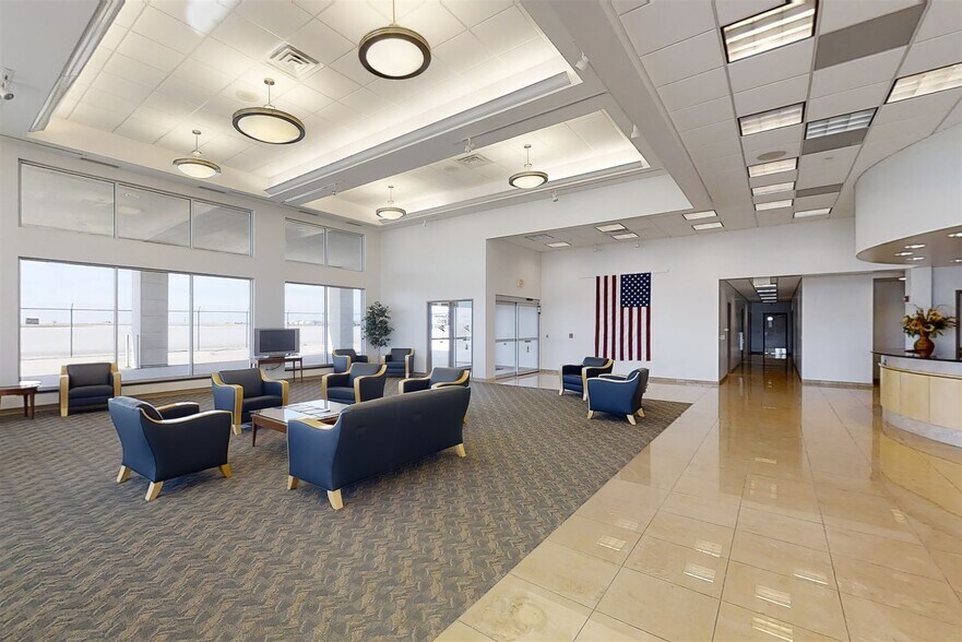 More Photos Of 2841 E Empire St, Bloomington Airplane Hangar For Sale