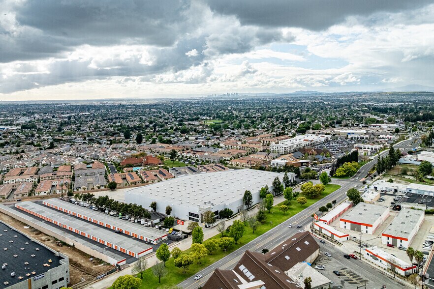 More Photos Of 12252 Whittier Blvd, Whittier Distribution For Sale