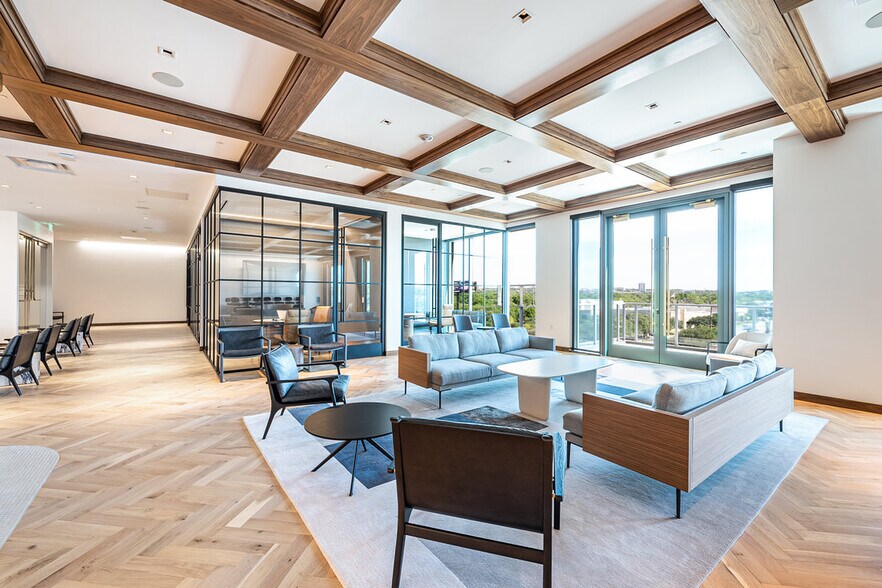 More Photos Of 1900 Broadway St, San Antonio Office For Lease