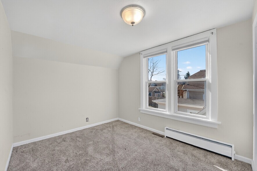 More Photos Of 533 S Main St, West Bend Office For Sale
