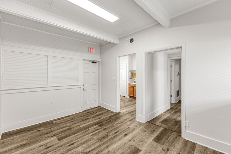 More Photos Of 138 E Gore St, Orlando Medical For Sale