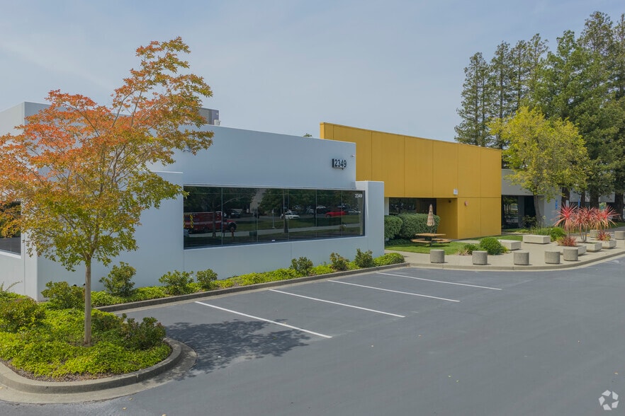 Primary Photo Of 2345-2349 Circadian Way, Santa Rosa Light Manufacturing For Lease