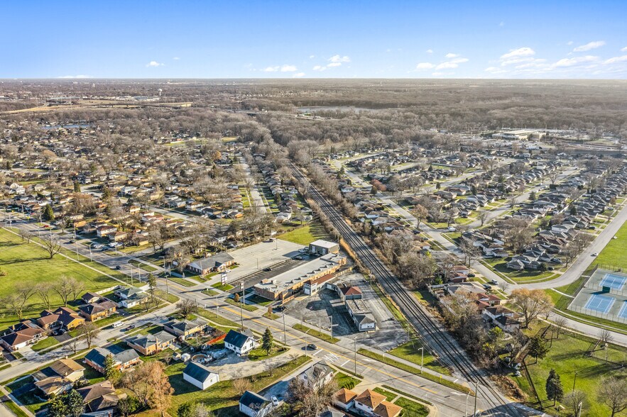 More Photos Of 565 E 170th St, South Holland Carwash For Sale