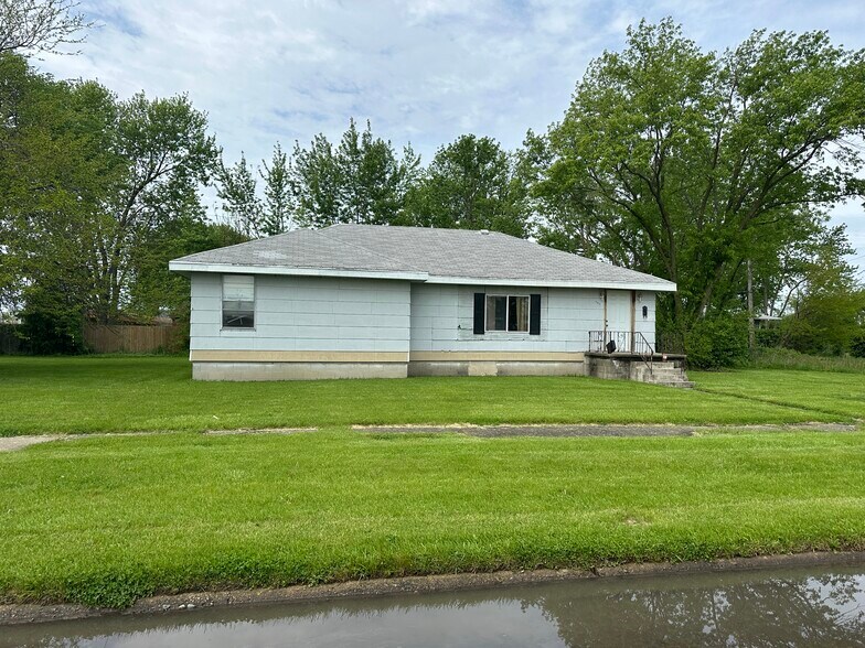 More Photos Of 2405 E Court St, Kankakee Land For Sale