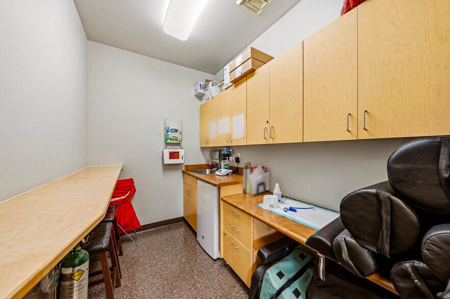 More Photos Of 3156 State St, Medford Medical For Sale