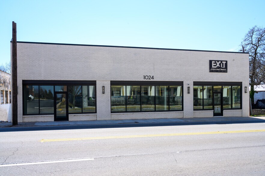 1024 Donald Lee Hollowell, Atlanta, GA 30318 Retail For Lease