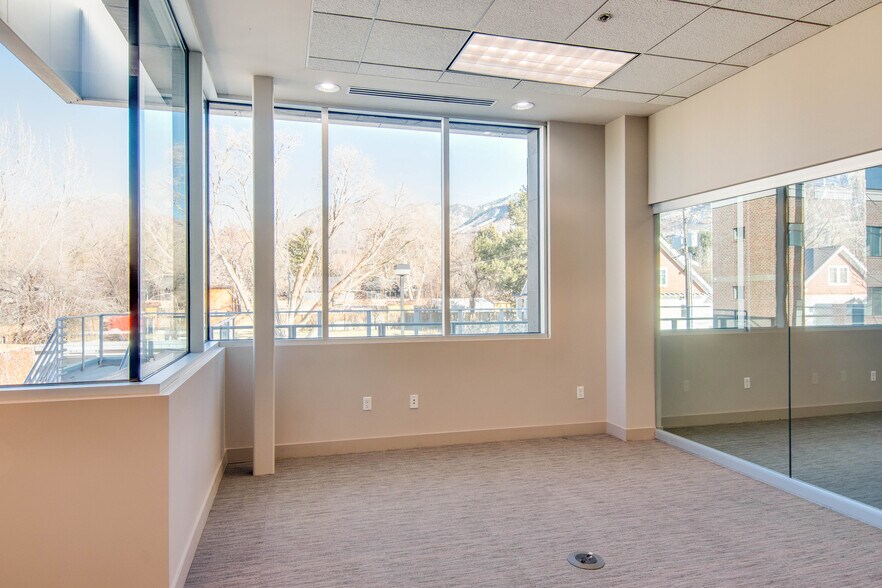 More Photos Of 4725 Holladay Blvd, Salt Lake City Office For Lease