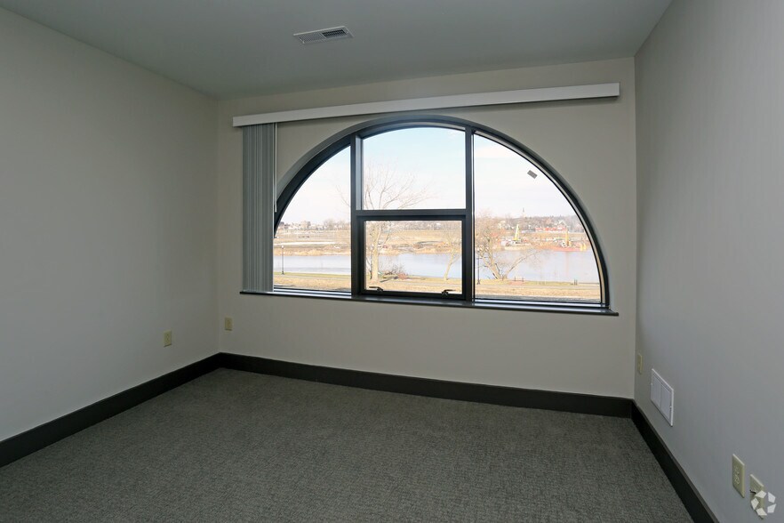 Photo of Grnd Floor Ste 101 - West Bulding