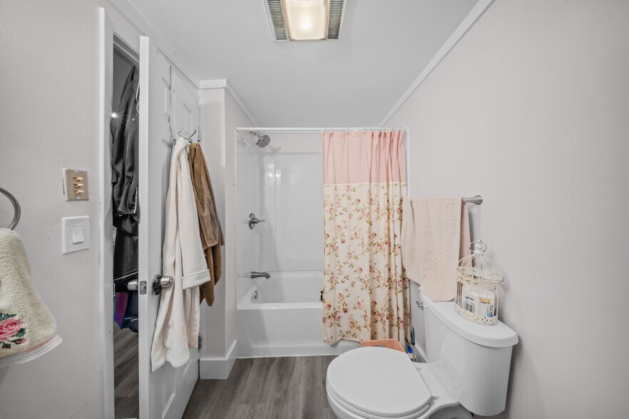 More Photos Of 26 John Ringo Rd, Ringoes Apartments For Sale