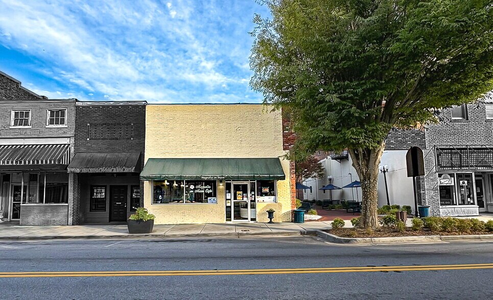 More Photos Of 226 E Main St, Bennettsville Storefront For Sale