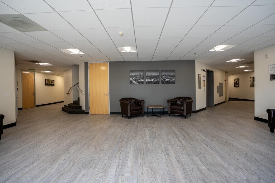 More Photos Of 5800-5860 Hannum Ave, Los Angeles Unknown For Lease